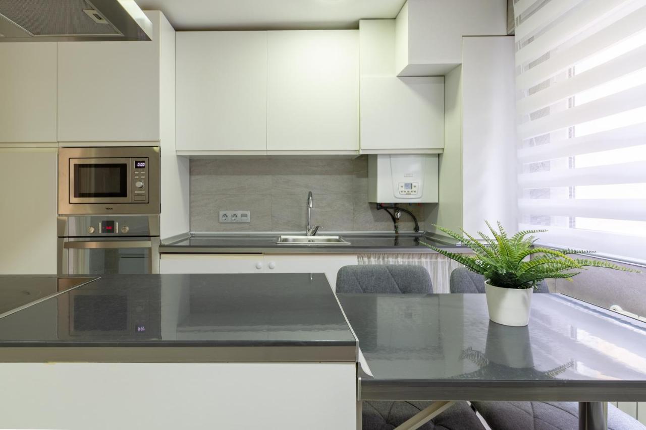 Ah King Size Apartment Vut5461As Овьедо Экстерьер фото